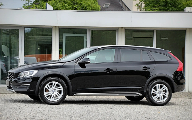Volvo V60 Cross Country cena 79900 przebieg: 81000, rok produkcji 2018 z Wisła małe 781